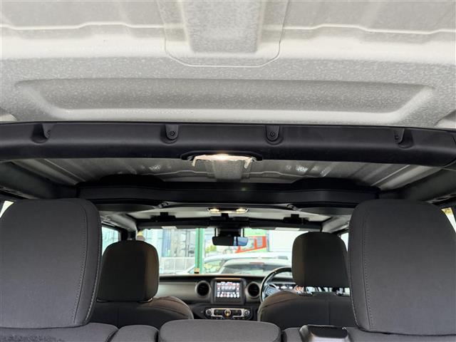 ジープ・ラングラーアンリミテッド スポーツ　／ワンオーナー☆純正ディスプレイオーディオ（ＢＴ／ＵＳＢ）／バックカメラ／サイドカメラ／レーダークルーズコントロール／ＥＴＣ／アイドリングストップ／コーナーセンサー／スマートキー（20枚目）