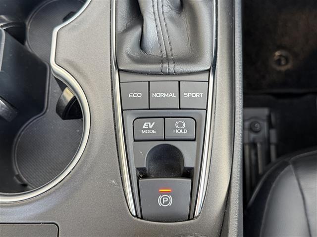 カムリ ＷＳレザーパッケージ　／ワンオーナー／純正メーカーナビ（ＢＴ／Ｍｉｒａｃａｓｔ）／バックカメラ／ＧＲエアロ／フロント／サイド／リア／リアアンダー／ＴＲＤマフラー／サンルーフ☆／ルレザーシート／前席パワーシート（21枚目）