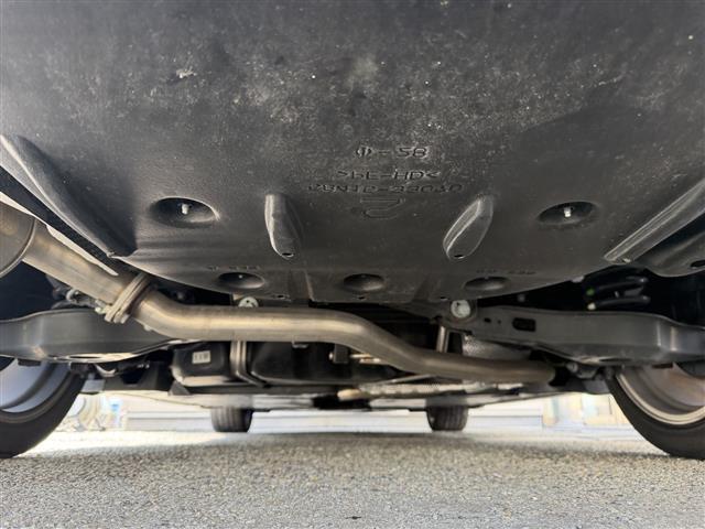 カムリ ＷＳレザーパッケージ　／ワンオーナー／純正メーカーナビ（ＢＴ／Ｍｉｒａｃａｓｔ）／バックカメラ／ＧＲエアロ／フロント／サイド／リア／リアアンダー／ＴＲＤマフラー／サンルーフ☆／ルレザーシート／前席パワーシート（40枚目）