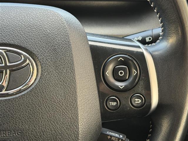 シエンタ Ｇ　グランパー　純正ナビ／ＣＤ／ＢＴ／ＳＤ／フルセグＴＶ／ＥＴＣ／バックカメラ／両側パワースライドドア／衝突軽減ブレーキ／クルーズコントロール／前方ドライブレコーダー／オートハイビーム／ヘッドライトレベライザー（7枚目）