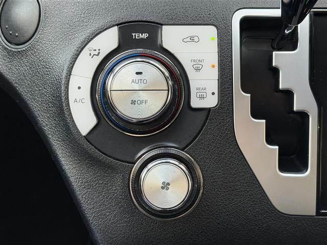 シエンタ Ｇ　グランパー　純正ナビ／ＣＤ／ＢＴ／ＳＤ／フルセグＴＶ／ＥＴＣ／バックカメラ／両側パワースライドドア／衝突軽減ブレーキ／クルーズコントロール／前方ドライブレコーダー／オートハイビーム／ヘッドライトレベライザー（17枚目）