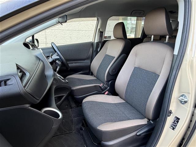 シエンタ Ｇ　グランパー　純正ナビ／ＣＤ／ＢＴ／ＳＤ／フルセグＴＶ／ＥＴＣ／バックカメラ／両側パワースライドドア／衝突軽減ブレーキ／クルーズコントロール／前方ドライブレコーダー／オートハイビーム／ヘッドライトレベライザー（24枚目）