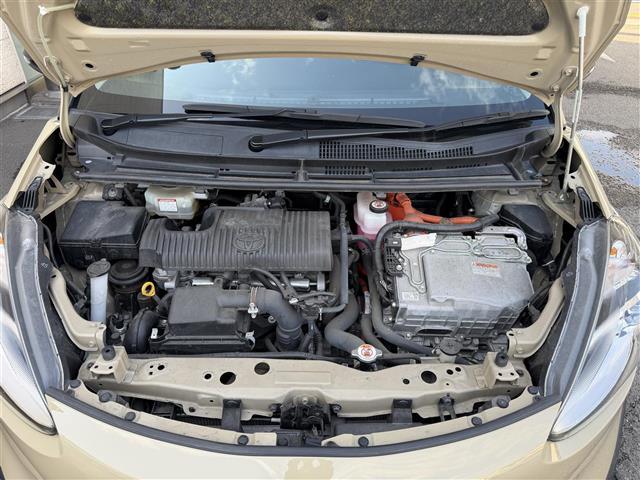 シエンタ Ｇ　グランパー　純正ナビ／ＣＤ／ＢＴ／ＳＤ／フルセグＴＶ／ＥＴＣ／バックカメラ／両側パワースライドドア／衝突軽減ブレーキ／クルーズコントロール／前方ドライブレコーダー／オートハイビーム／ヘッドライトレベライザー（38枚目）