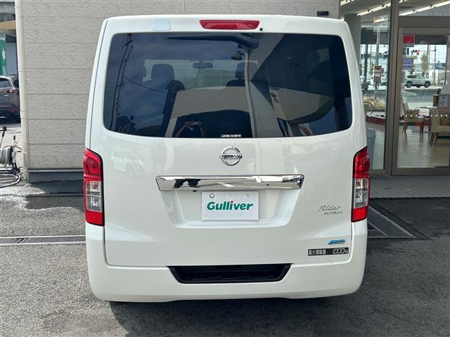 ＮＶ３５０キャラバンバン ライダー　プレミアムＧＸ　／純正ディーラーナビ（ＣＤ／ＤＶＤ／ＢＴ／フルセグＴＶ）／バックカメラ／両側イージー／クローザードア／ＡＵＴＯライト／ＥＴＣ／フロアマット／ドアバイザー／スマートキー／スペアキー／保証書／（9枚目）
