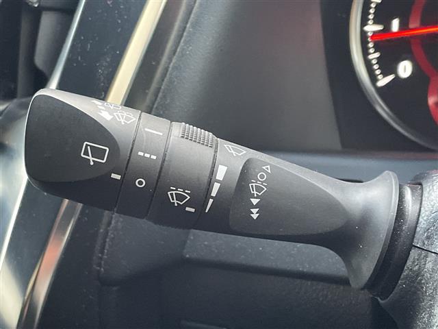 アルファード 2.5S タイプゴールド サンルーフ/純正ディスプレイオーディオ/純正フリップダウンモニター/CD/DVD/BT/USB/フルセグTV/バックカメラ/ETC/両側パワースライドドア/衝突軽減ブレーキ/レーダークルコン(12枚目)