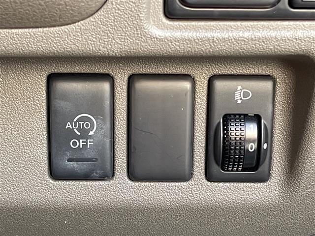 マーチ ボレロ　／純正ディーラーナビ（ＣＤ／ＢＴ／フルセグＴＶ）／バックカメラ／ＥＴＣ／アイドリングストップ／社外ＬＥＤヘッドライト／ＡＵＴＯライト／スマートキー／スペアキー／保証書／取扱説明書（14枚目）