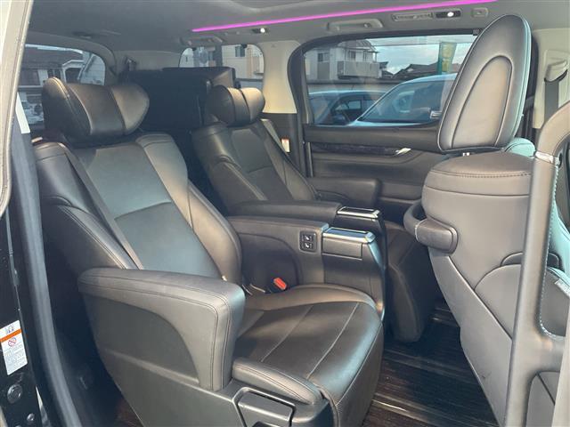 アルファード 2.5S Cパッケージ /ワンオーナー/純正メーカーナビ(CD/DVD/BT/フルセグTV)/JBLプレミアムサラウンドシステム/リアエンターテイメントシステム/全方位カメラ/デジタルインナーミラー/Wサンルーフ(29枚目)