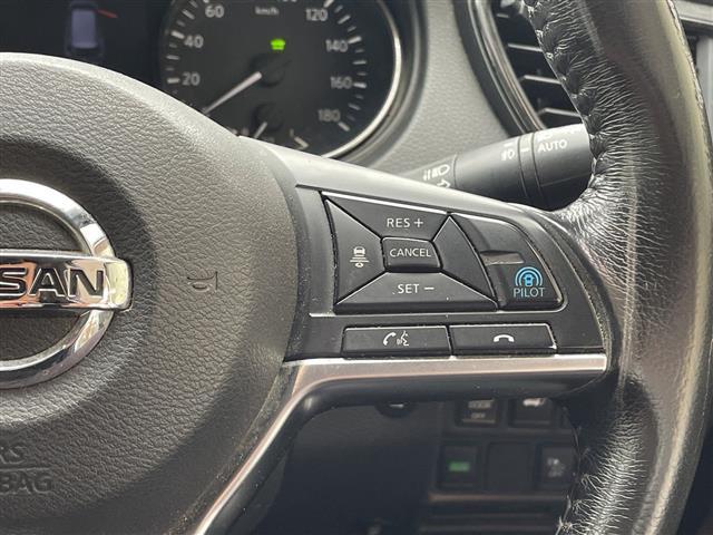 エクストレイル ２０Ｘｉ　ハイブリッド　／ワンオーナー／純正９インチメモリーナビ（ＣＤ／ＤＶＤ／ＢＴ／フルセグＴＶ）／アラウンドビューモニター／プロパイロット／デジタルインナーミラー／純正ドライブレコーダー／パワーバックドア（8枚目）