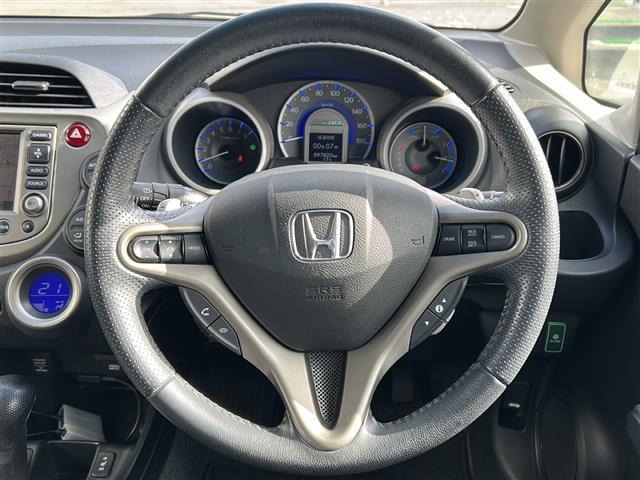 フィットハイブリッド ナビプレミアムセレクション（5枚目）