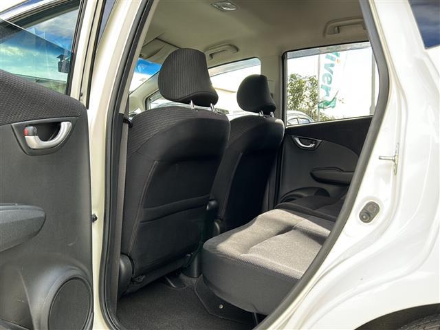 フィットハイブリッド ナビプレミアムセレクション（24枚目）