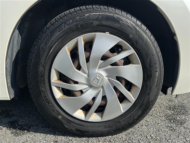 フィット 13G・Fパッケージ 取扱説明書 保証書 純正ナビ プッシュスタートアイドリングストップ スマートキー×2 ビルトインETC 純正フロアマット ステアリングリモコン(40枚目)