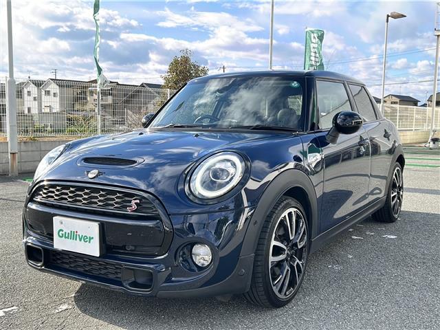 ＭＩＮＩ クーパーＳ　プッシュスタート　パーキングアシス　アイドリングストップ　ＭＴモード　クルーズコントロール　ＥＴＣ　純正ドライブレコーダー前後　社外フロアマット　純正アルミホイール　レザーシート（32枚目）