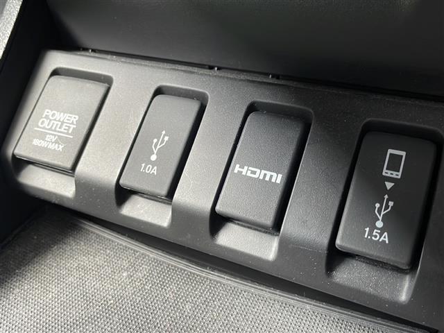 ヴェゼル ハイブリッドＺ・ホンダセンシング　純正メモリナビ　フルセグＴＶ　　ＬＥＤヘッドライト　シートヒーター　コーナーセンサー　クルーズコントロール　バックカメラ　ハーフレザーシート　　ＥＴＣ　　純正アルミホイール　ホンダセンシング（17枚目）