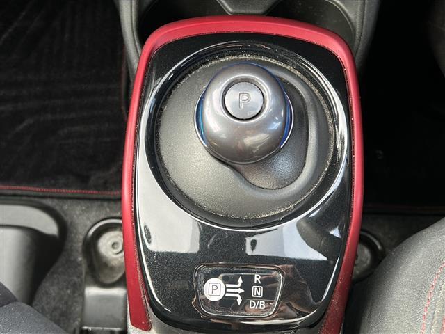 ノート e-パワーニスモ ワンオーナー 全方位カメラ デジタルインナーミラー 純正7型ナビ 前後コーナーセンサー LEDヘッドライト レーンキープアシスト 衝突被害軽減ブレーキ オートライト 純正フロアマット ドラレコ ETC(12枚目)