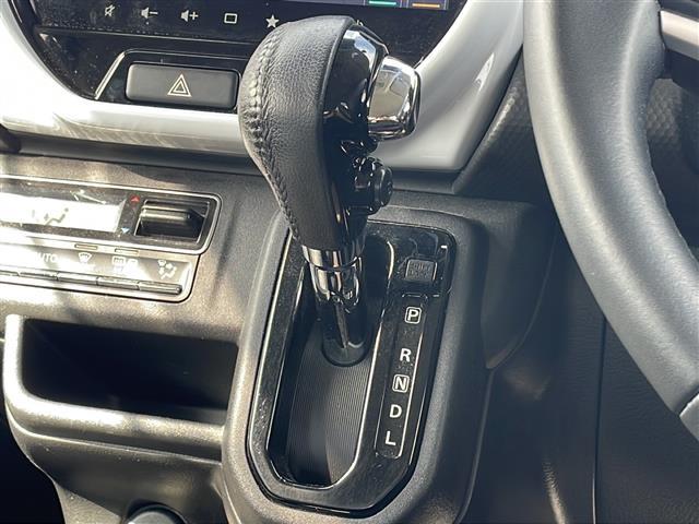 ハスラー ハイブリッドX 全方位カメラ LEDヘッドライト コーナーセンサー シートヒーター レーンキープアシスト 衝突被害軽減ブレーキ オートライト 純正フロアマット 純正アルミ Bluetooth ETC ドラレコ(16枚目)