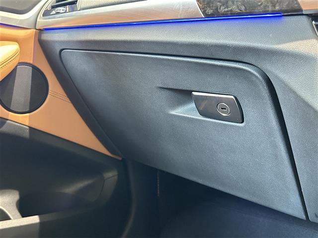 買取実績Ｎｏ，１※のガリバーだからこそできる高価買取！※２０２０年１月　（株）日本能率協会総合研究所調べ（国内中古車買取市場の大手買取専門業者を対象とした「中古自動車買取台数Ｎｏ．１調査」より）