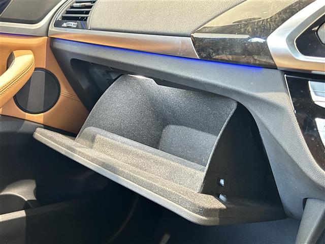 気になる車はすぐにお問い合わせください！画面右側の００６６から始まる無料ダイヤルからお問い合わせ下さい！専門スタッフがお車のご質問にお答えいたします！