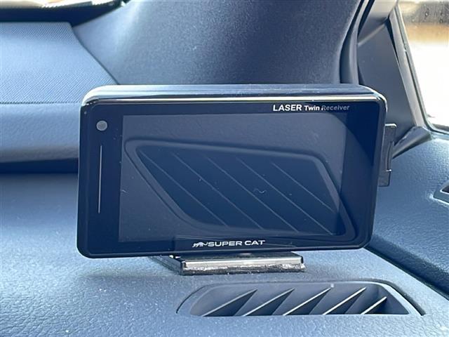 ＲＸ ＲＸ４５０ｈ　Ｆスポーツ　純正ナビ　全方位カメラ　Ｂｌｕｅｔｏｏｔｈ　前後ドライブレコーダー　ハンドルヒーター　ヒートヒーター　エアシート　純正２０インチＡＷ　コーナーセンサー　ＨＵＤ　ＬＥＤヘッドライト　クルーズコントロール（13枚目）