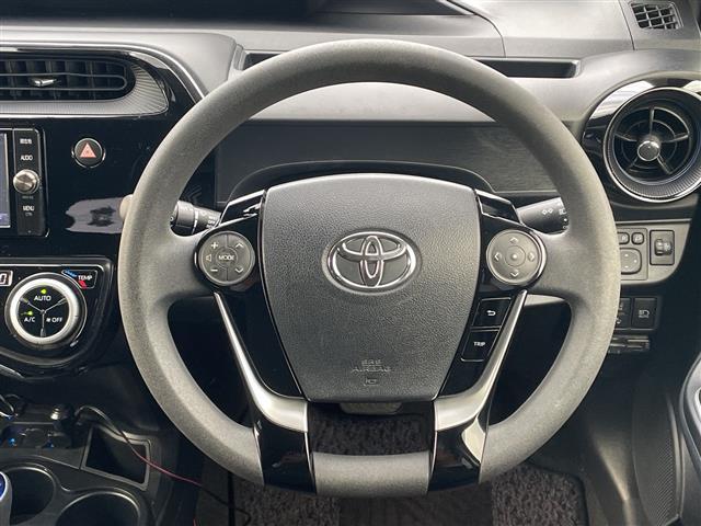 アクア S 純正SDナビ(AM/FM/CD/DVD/フルセグTV/Bluetooth接続) バックカメラ ドライブレコーダー(F/R) 純正フロアマット ステアリングリモコンアダプター レーダー探知機 ETC(8枚目)