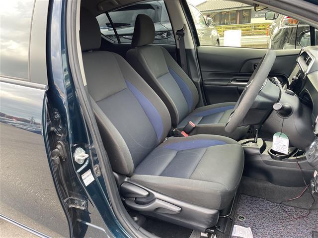 アクア S 純正SDナビ(AM/FM/CD/DVD/フルセグTV/Bluetooth接続) バックカメラ ドライブレコーダー(F/R) 純正フロアマット ステアリングリモコンアダプター レーダー探知機 ETC(20枚目)