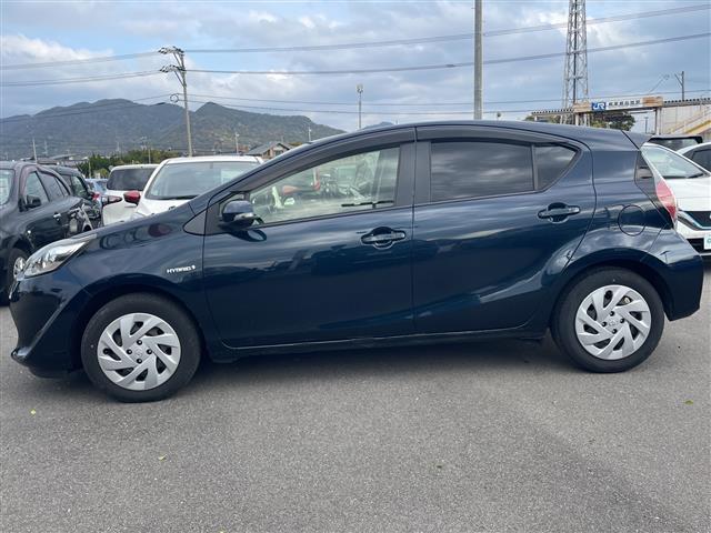 アクア S 純正SDナビ(AM/FM/CD/DVD/フルセグTV/Bluetooth接続) バックカメラ ドライブレコーダー(F/R) 純正フロアマット ステアリングリモコンアダプター レーダー探知機 ETC(35枚目)