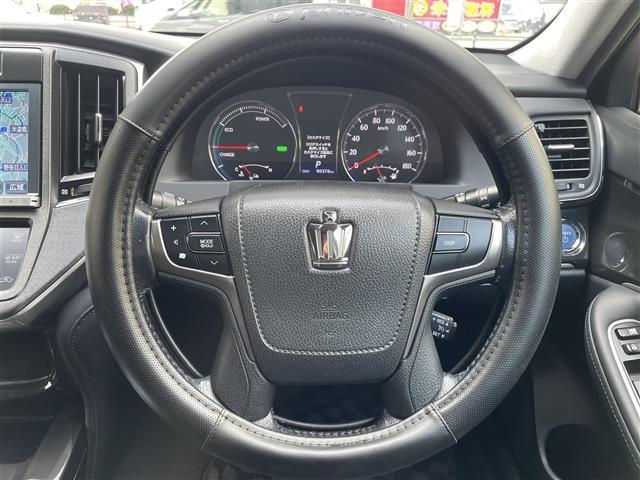 クラウンハイブリッド アスリート ☆純正ナビ(AM/FM/CD/DVD/SD/HDD/USB/Bluetooth/フルセグTV)☆クルーズコントロール☆横滑り防止☆EVモード☆ビルドインETC☆オートライト☆フォグランプ(11枚目)