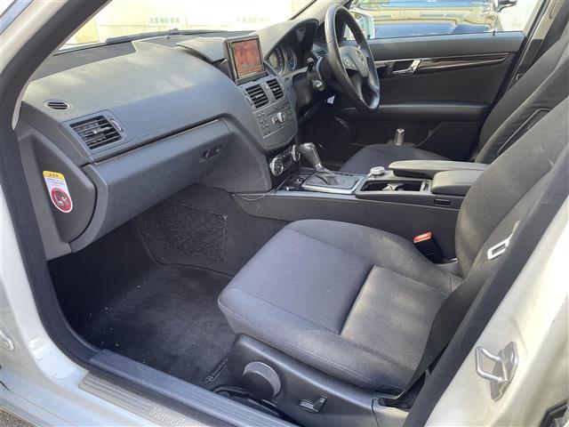 Cクラス C200 CGIブルーエフィシェンシー ☆ワンオーナー☆純正HDDナビ(AM/FM/CD/DVD/ミュージックサーバー/Bluetooth/ワンセグTV)☆クルーズコントロール☆ハンズフリー☆パワーシート(運転席/助手席)☆オー(5枚目)