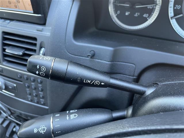 Cクラス C200 CGIブルーエフィシェンシー ☆ワンオーナー☆純正HDDナビ(AM/FM/CD/DVD/ミュージックサーバー/Bluetooth/ワンセグTV)☆クルーズコントロール☆ハンズフリー☆パワーシート(運転席/助手席)☆オー(17枚目)