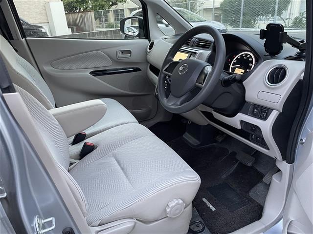 デイズ X Vセレクション+セーフティII ワンオーナー・純正ディーラーナビ・Bluetooth・フルセグTV・CD/DVD・SD・USB・AUX・アラウンドビューモニター・プリクラッシュセーフティー・アイドリングストップ(3枚目)