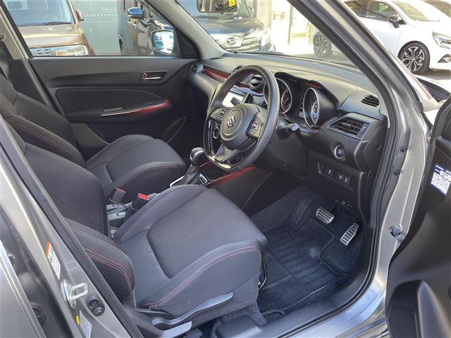 スイフトスポーツ ベースグレード ☆純正ナビ(AM/FM/CD/DVD/SD/USB/Bluetooth/フルセグTV)☆クルーズコントロール追従あり☆パドルシフト☆横滑り防止☆衝突軽減ブレーキ☆レーンキープ☆シートヒー(3枚目)