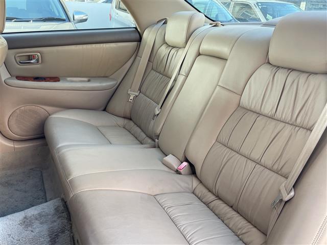 ウィンダム 2.5G コーチエディション 純正ナビ・DISC・AM/FM・TAPE・ETC・電動格納ミラー・パワーシート(D)・ドラレコ付きルームミラー(前)(10枚目)