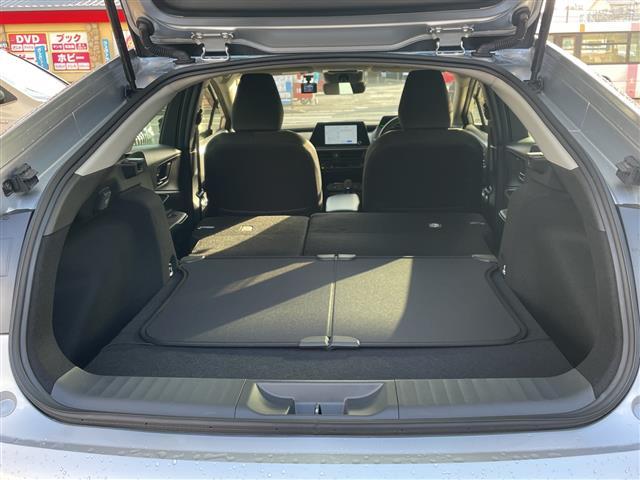 プリウス Ｘ　・純正ナビ・ＡＭ／ＦＭ・ＴＶ（フルセグ）・ＵＳＢ・Ｂｌｕｅｔｏｏｔｈ・Ｍｉｒａｃａｓｔ・レーンキープアシスト・クルーズコントロール・ハンズフリー・ＥＴＣ２．０・オートライト（12枚目）