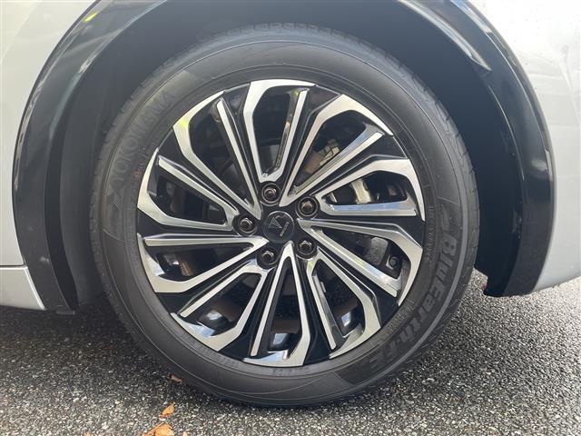 プリウス Ｘ　・純正ナビ・ＡＭ／ＦＭ・ＴＶ（フルセグ）・ＵＳＢ・Ｂｌｕｅｔｏｏｔｈ・Ｍｉｒａｃａｓｔ・レーンキープアシスト・クルーズコントロール・ハンズフリー・ＥＴＣ２．０・オートライト（38枚目）