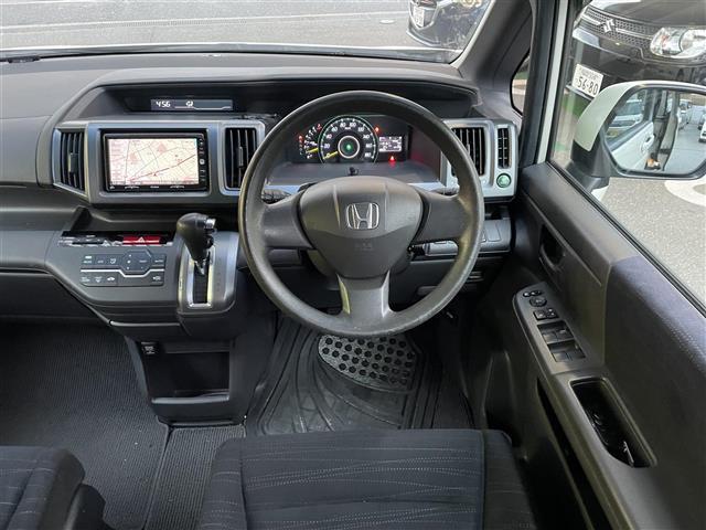 ステップワゴン Ｌ　☆純正ナビ（ＡＭ／ＦＭ／ＣＤ／ＤＶＤ／ＵＳＢ／フルセグＴＶ）☆フリップダウンモニター☆パーキングアシスト☆純正フロアマット☆ドライブレコーダー前（ＳＤ無し）☆オートライト☆フォグランプ（2枚目）