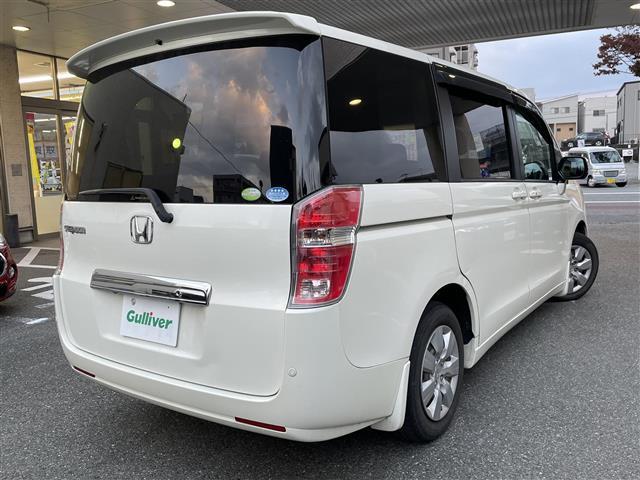 ステップワゴン Ｌ　☆純正ナビ（ＡＭ／ＦＭ／ＣＤ／ＤＶＤ／ＵＳＢ／フルセグＴＶ）☆フリップダウンモニター☆パーキングアシスト☆純正フロアマット☆ドライブレコーダー前（ＳＤ無し）☆オートライト☆フォグランプ（26枚目）