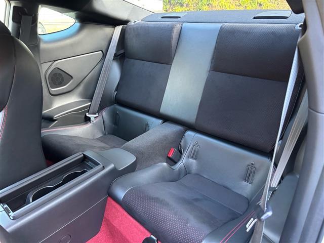 GR86 RZ ・純正ナビ・Bluetooth・TV(フルセグ)・AM/FM・USB・iPod・SD・DISC・ハンズフリー・クルーズコントロール・オートライト・電動格納ミラー・横すべり防止(8枚目)