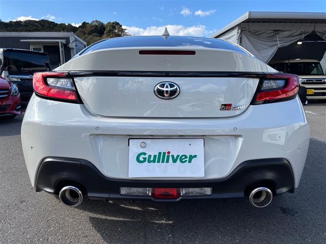 GR86 RZ ・純正ナビ・Bluetooth・TV(フルセグ)・AM/FM・USB・iPod・SD・DISC・ハンズフリー・クルーズコントロール・オートライト・電動格納ミラー・横すべり防止(17枚目)