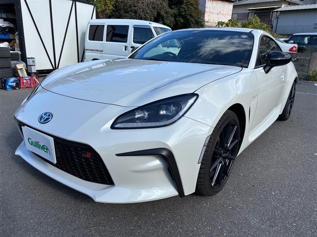 GR86 RZ ・純正ナビ・Bluetooth・TV(フルセグ)・AM/FM・USB・iPod・SD・DISC・ハンズフリー・クルーズコントロール・オートライト・電動格納ミラー・横すべり防止(18枚目)