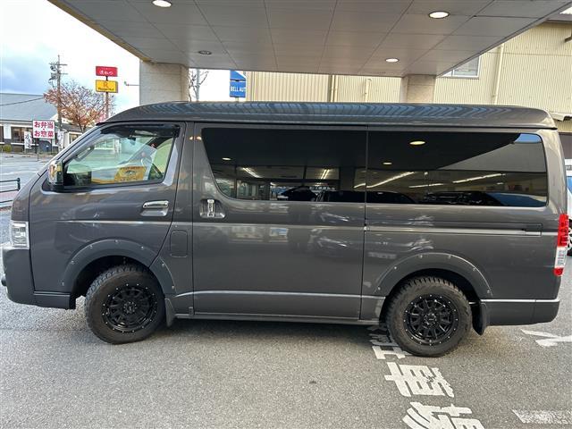 ハイエースバン スーパーＧＬ　ダークプライムＩＩ　【ワンオーナー】☆登録時距離１５１８８ｋｍ！！！！☆純正ナビ／フルセグＴＶ／ＣＤ／ＤＶＤ／ＢＴＡ／ＳＤ☆全方位カメラ☆前席社外レカロシート☆両側パワースライドドア☆ベッドキット☆クルー（34枚目）