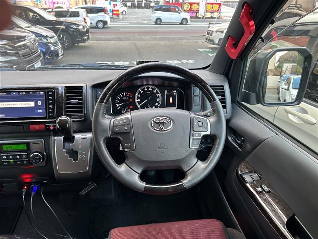 ハイエースバン スーパーＧＬ　ダークプライムＩＩ　【ワンオーナー】☆登録時距離１５１８８ｋｍ！！！！☆純正ナビ／フルセグＴＶ／ＣＤ／ＤＶＤ／ＢＴＡ／ＳＤ☆全方位カメラ☆前席社外レカロシート☆両側パワースライドドア☆ベッドキット☆クルー（42枚目）