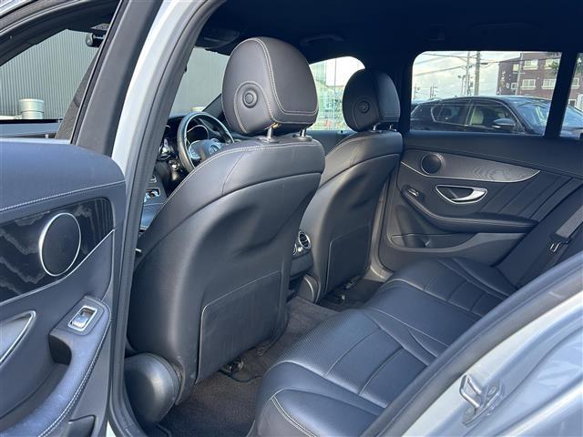 Ｃクラスステーションワゴン Ｃ２００　４マチック　ステーションワゴン　スポーツ　レーダーセーフティーＰＫＧ　レザーエクスクルーシブＰＫＧ　ＡＭＧライン　純正ナビ　フルセグＴＶ　ＡＣＣ　ＢＳＭ　エアサス　ＨＵＤ　ＥＴＣ　シートヒーター　エアサス　ＬＫＡ　Ｂカメラ　ＬＥＤヘッドライト（13枚目）