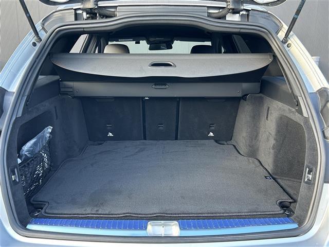 Ｃクラスステーションワゴン Ｃ２００　４マチック　ステーションワゴン　スポーツ　レーダーセーフティーＰＫＧ　レザーエクスクルーシブＰＫＧ　ＡＭＧライン　純正ナビ　フルセグＴＶ　ＡＣＣ　ＢＳＭ　エアサス　ＨＵＤ　ＥＴＣ　シートヒーター　エアサス　ＬＫＡ　Ｂカメラ　ＬＥＤヘッドライト（16枚目）