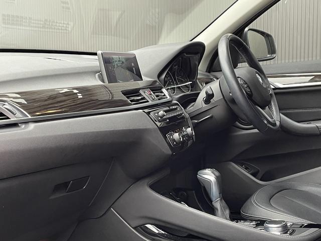 X1 xDrive 18d xライン アドバンストアクティブセーフティパッケージ コンフォートパッケージ ハイラインパッケージ 純正ナビ バックカメラ 革シート アクティブクルーズコントロール パワーバックドア ミラーETC PDC(11枚目)
