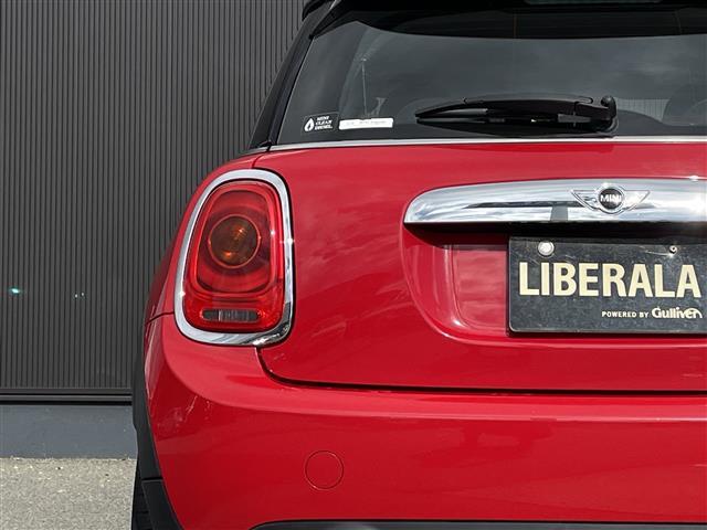 MINI クーパーD サザーク ナビPKG ペッパーPKG 黒革シート シートヒーター MINIエキサイトメントパッケージ レインセンサー 純正ラバーマット 純正ドラレコ アンビエントライト コンパートメントPKG ETC(34枚目)