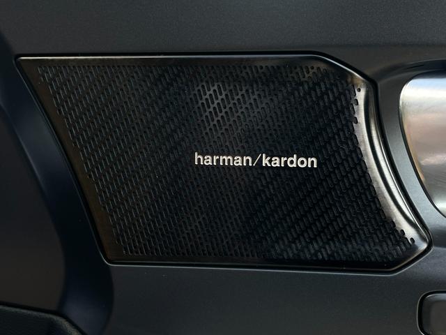 XC40 T4 AWD インスクリプション レザーシート クリスタルノブ 純正ナビ(AM/FM/BT/TV) harman/kardonサウンドACCLKA BSM 360°カメラ CarPlay 全席シートヒーター Pシート(D席/N席)禁煙(5枚目)