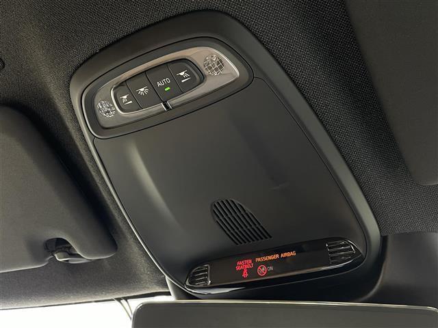 XC40 T4 AWD インスクリプション レザーシート クリスタルノブ 純正ナビ(AM/FM/BT/TV) harman/kardonサウンドACCLKA BSM 360°カメラ CarPlay 全席シートヒーター Pシート(D席/N席)禁煙(30枚目)