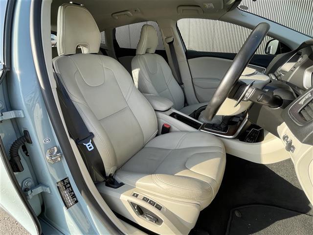 V40 D4 インスクリプション レザーシート PWシート シートヒーター インテリセーフ ACC BLIS レーンキーピングエイド 純正ナビ バックカメラ パドルシフト LEDヘッドライト パークセンサー スマートキー ETC(7枚目)