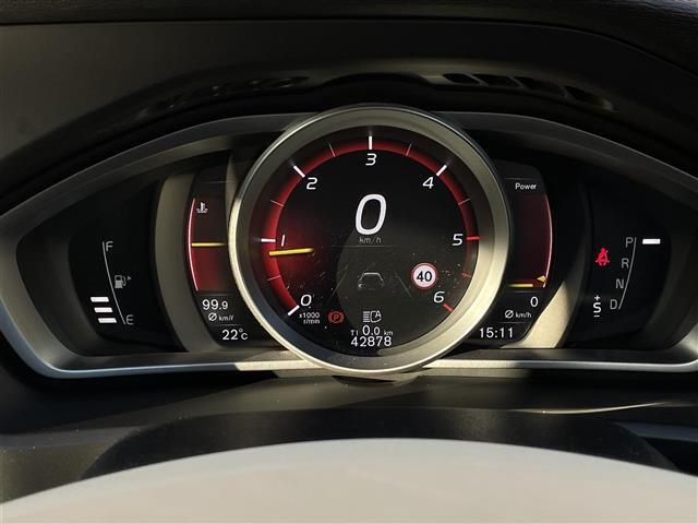 V40 D4 インスクリプション レザーシート PWシート シートヒーター インテリセーフ ACC BLIS レーンキーピングエイド 純正ナビ バックカメラ パドルシフト LEDヘッドライト パークセンサー スマートキー ETC(17枚目)