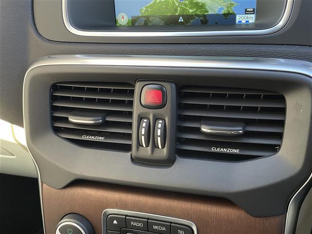 V40 D4 インスクリプション レザーシート PWシート シートヒーター インテリセーフ ACC BLIS レーンキーピングエイド 純正ナビ バックカメラ パドルシフト LEDヘッドライト パークセンサー スマートキー ETC(22枚目)