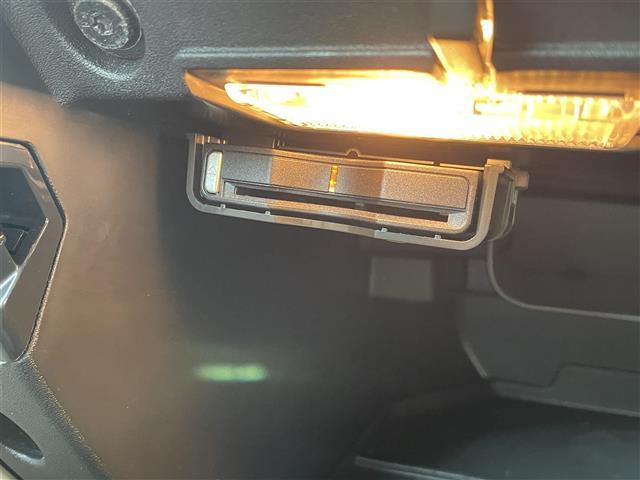 V40 D4 インスクリプション レザーシート PWシート シートヒーター インテリセーフ ACC BLIS レーンキーピングエイド 純正ナビ バックカメラ パドルシフト LEDヘッドライト パークセンサー スマートキー ETC(28枚目)